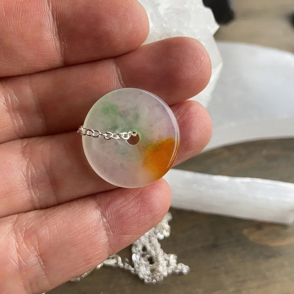 JADE PI DAINTY DONUT PENDANT NECKLACE DELICATE - Picture 2 of 9